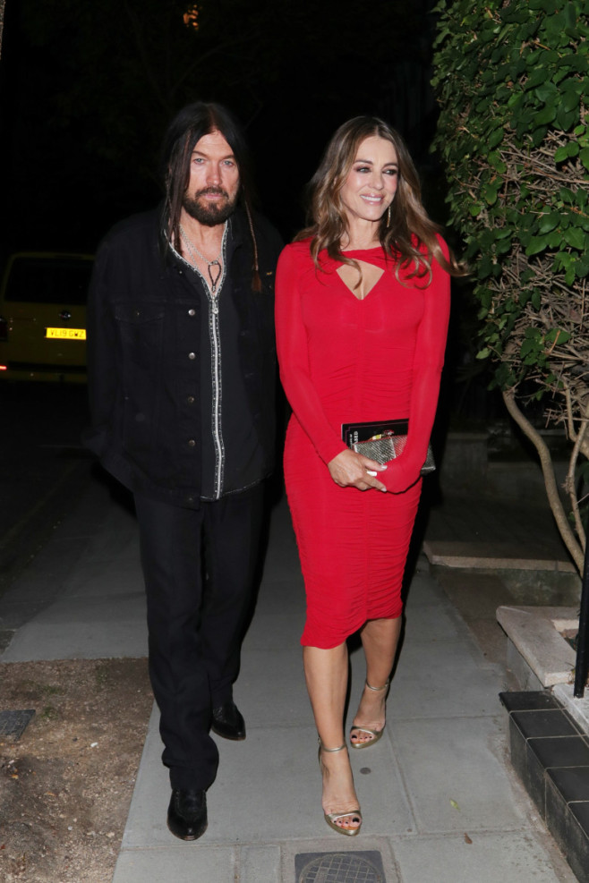 Elizabeth Hurley și Billy Ray Cyrus/ Profimedia