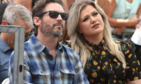 Kelly Clarkson, devastată de moartea fostului soț, deși au avut un divorț cu probleme: „L-am protejat de dragul copiilor noștri”