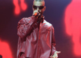 Maluma și-a întrerupt concertul pentru a-i atrage atenția unei mame din public: „E responsabilitatea ta”. Imaginile sunt virale