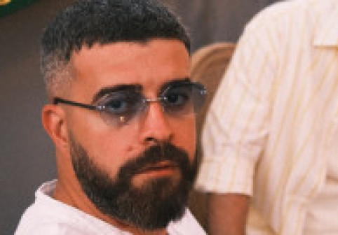 Speak, recunoscător că nu s-a îmbogățit peste noapte când a intrat în muzică: "Cred că acum eram în pământ