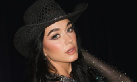 Katy Perry pare să vorbească despre despărțirea de Orlando Bloom, într-o piesă lansată recent: „Jur pe Dumnezeu, am încercat!”