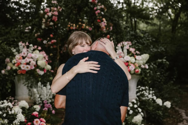 Taylor Swift și Travis Kelce s-au logodit/ Foto: Instagram