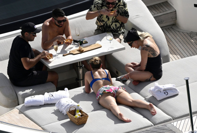 Lady Gaga pe iaht