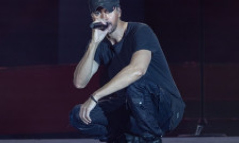 Enrique Iglesias, mai fericit ca niciodată. Ce a răspuns când a fost întrebat dacă Anna Kournikova e însărcinată cu al patrulea copil