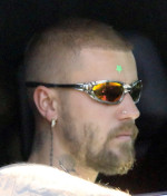 PREMIUM EXCLUSIVE Justin Bieber Sports Full Beard, Nose Ring, and Acne Sticker After Studio Session in Hollywood
