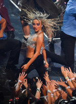 sabrina carpenter (12)
