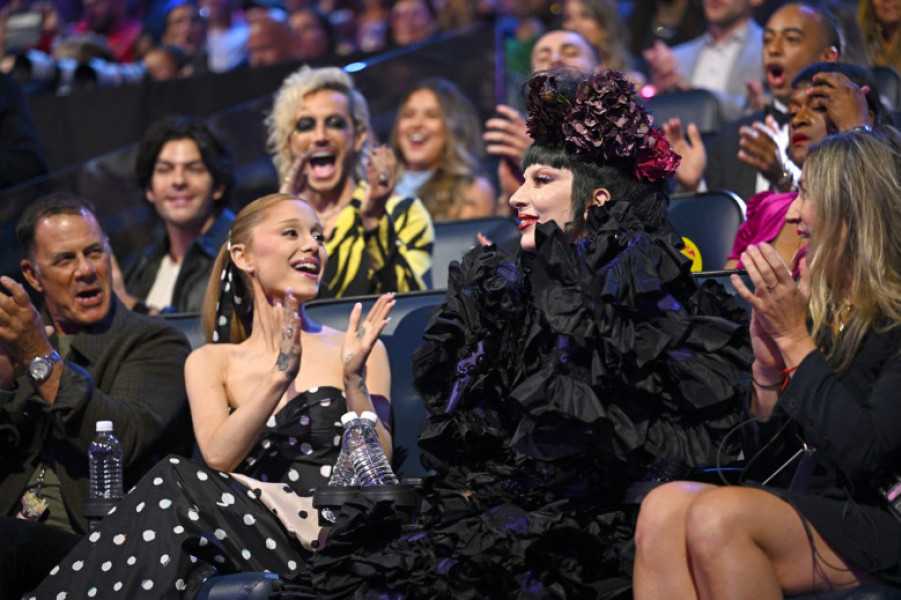 gaga, grande (1)