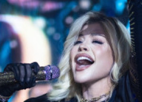 Cum arăta Loredana Groza când a câștigat Festivalul de la Mamaia din ‘86. Fanii au reacționat: „De ce a trebuit să-ți strici fața?”