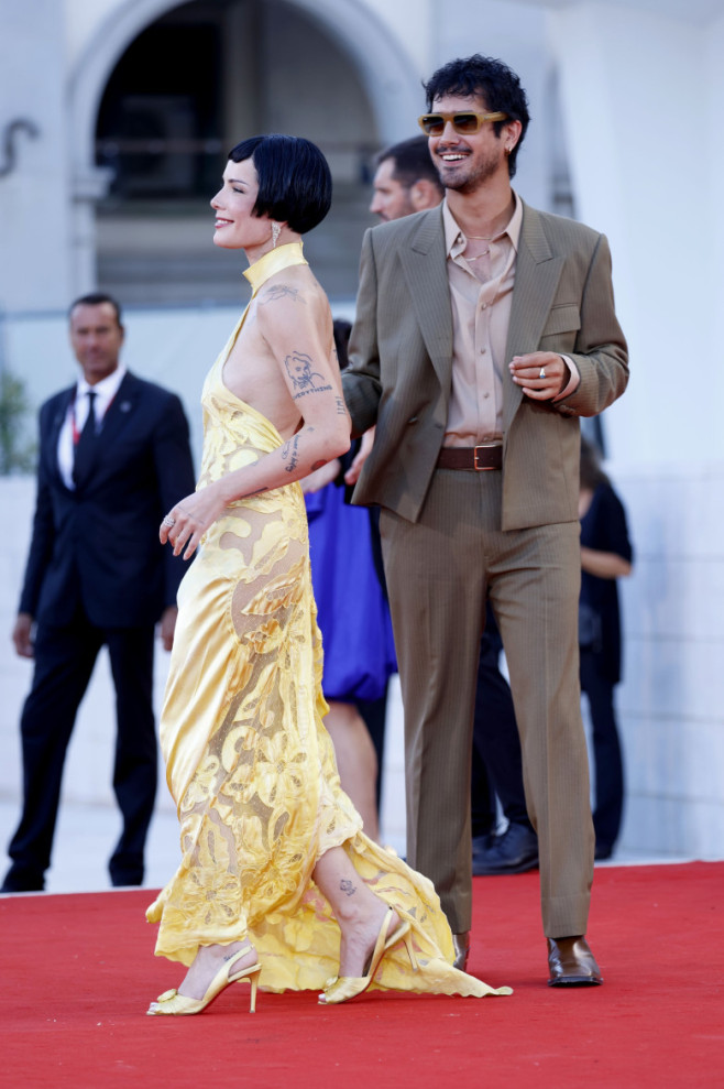 Halsey și Avan Jogia la Festivalul de Film de la Veneția/ Profimedia