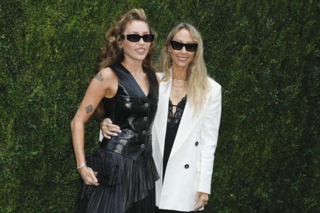 Miley Cyrus și Tish Cyrus/ Profimedia