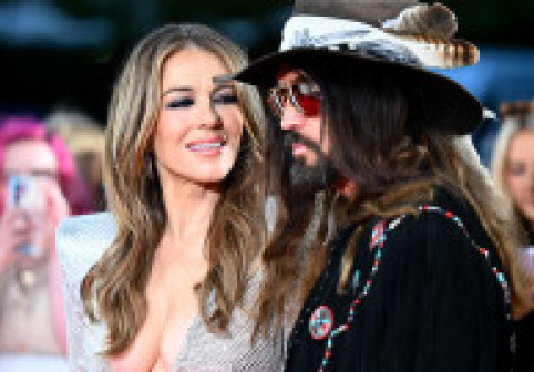 Părinții ei și-au refăcut fiecare viața după divorț. Ce crede Miley Cyrus despre poveștile de dragoste pe care le trăiesc Tish și Billy