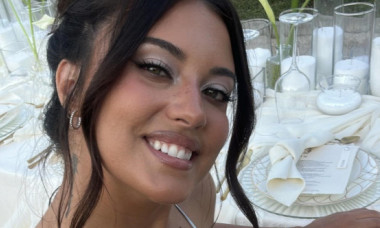 Antonia, îndrăzneață și sigură pe ea, într-o apariție cu decolteul la vedere. Zecile de mii de like-uri s-au adunat imediat