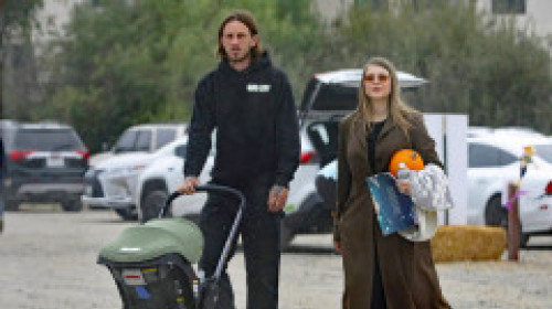 Nepotul lui Kurt Cobain a împlinit un an. Părinții micuțului sunt topiți după el: "Cel mai magic, plin de sens și copleșitor an"