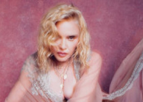 Are 67 de ani, dar arată impecabil. Madonna sfidează vârsta într-o rochie transparentă din dantelă: „Întinerește cu fiecare apariție”