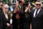Sharon Osbourne la înmormântarea lui Ozzy Osbourne/ Profimedia