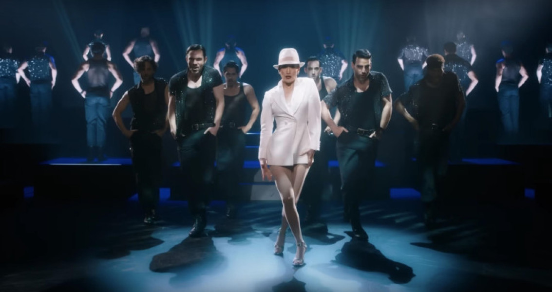 Jennifer Lopez brings the razzle dazzle alongside Diego Luna in trailer for movie musical Kiss of the Spider Woman