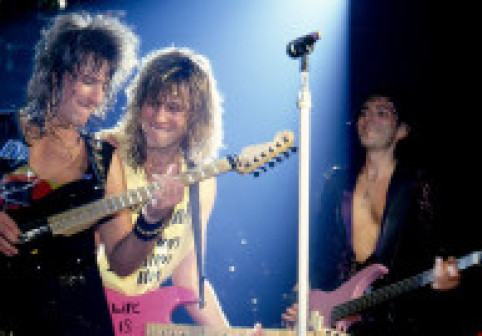 Jon Bon Jovi, încă are "inima frântă" după plecarea lui Richie Sambora din trupă: "Era mâna mea dreaptă. Îl iubesc, dar m-a durut"