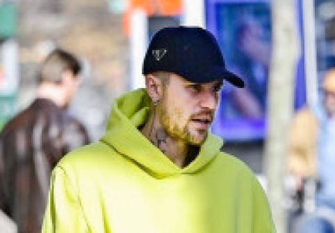 Justin Bieber ar avea datorii de milioane de dolari, potrivit apropiaților: „Se confruntă cu propriii demoni”