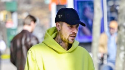 Justin Bieber ar avea datorii de milioane de dolari, potrivit apropiaților: „Se confruntă cu propriii demoni”