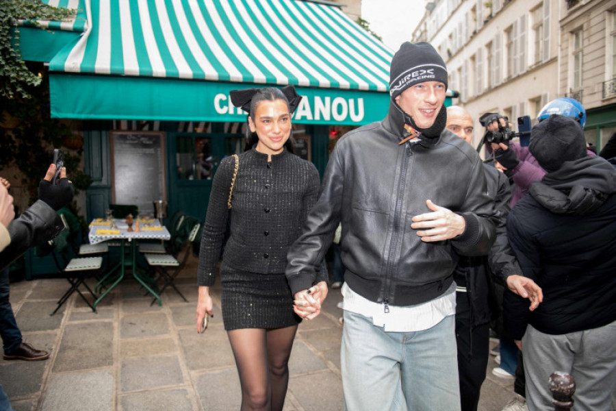 Dua Lipa and Callum Turner Enjoy a Romantic Lunch - Paris