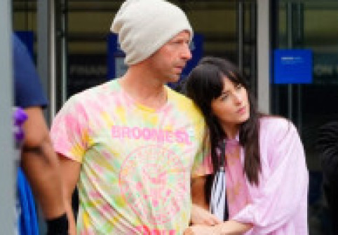 Cum se simte Dakota Johnson după despărțirea de Chris Martin. Apropiat: „Își dorește o viață cu sens, pe toate planurile!”