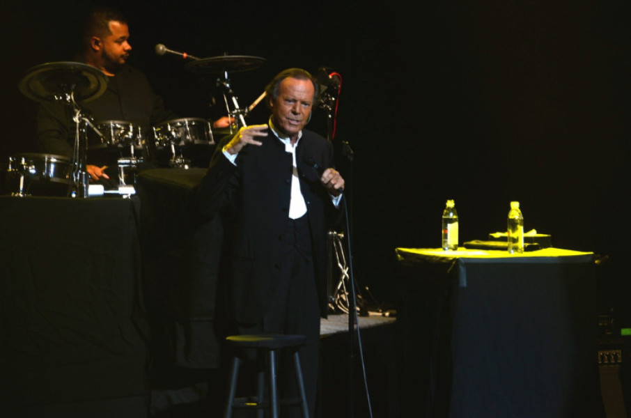 Julio Iglesias