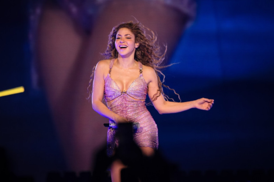 Shakira - Las Mujeres Ya No Lloran World Tour (Opening night)