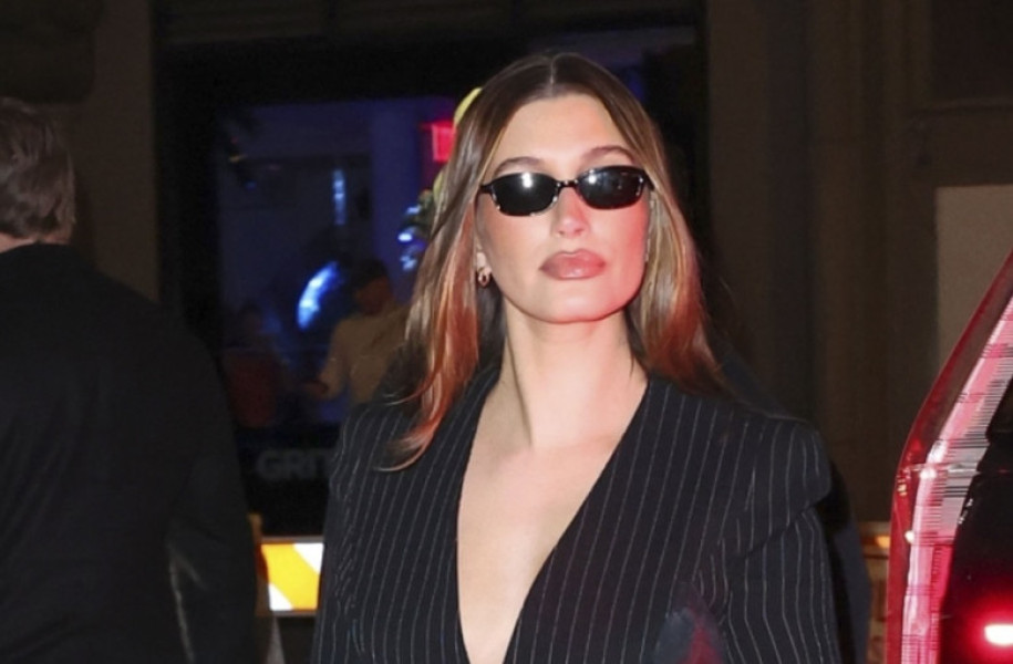Justin and Hailey Bieber step out for dinner at Café ZAFFRI