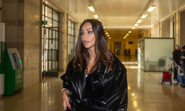 Mădălina Ghenea, seducătoare în pantaloni scurți și un top decoltat pe străzile din New York: „Ești femeia fatală!”