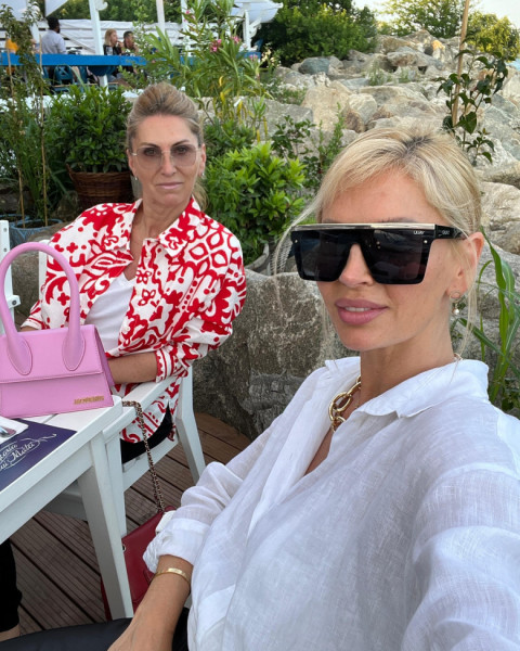 andreea banica si sora ei (5)