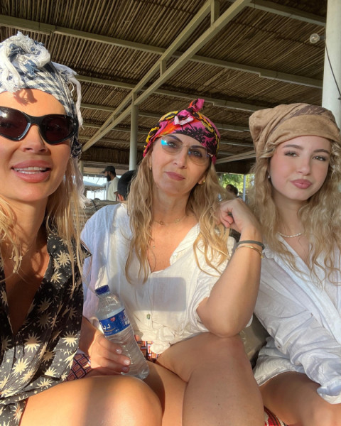 andreea banica si sora ei (6)