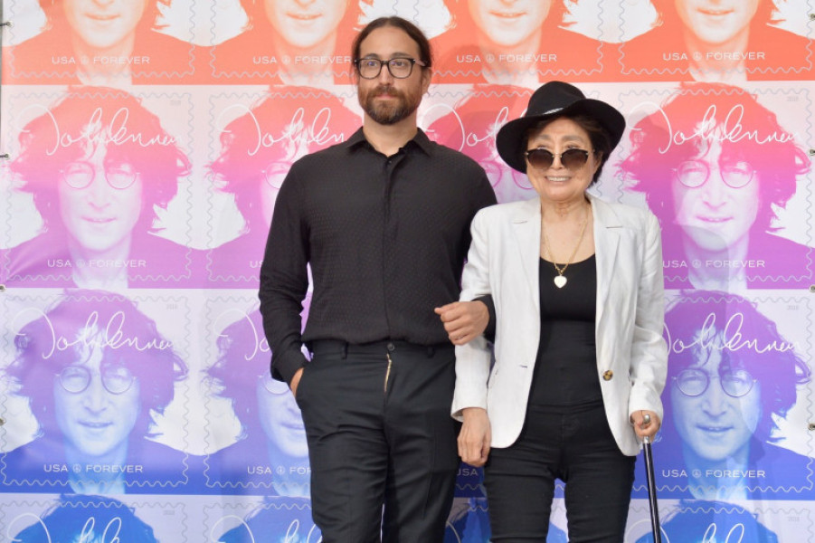 Yoko Ono și fiul ei, Sean Lennon
