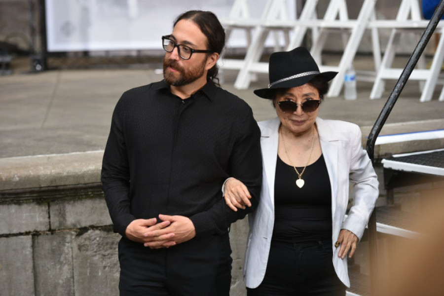 Yoko Ono și fiul ei, Sean Lennon