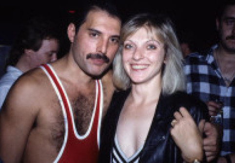 Cine este Mary Austin, care a fost la un pas de a se căsători cu Freddie Mercury și care a moștenit o mare parte din averea lui