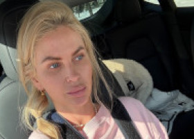 Andreea Bănică, mesaj de dor în memoria mamei pe care a pierdut-o acum 22 de ani: "Ne-ai lăsat singure. Ai fost diamantul nostru"