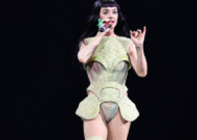 Katy Perry, imaginile care i-au adus din nou critici din partea fanilor: „O altă încercare disperată de a rămâne relevantă”