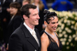 New York, USA. 5 May 2025. Dua Lipa and Callum Turner attending the Metropolitan Museum of Art Costume Institute Benefit Gala 2025. Photo credit should read: Matt Crossick/Alamy Live News