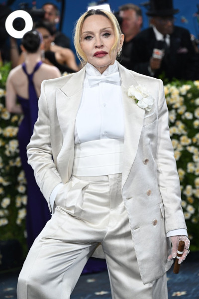 New York, USA. May 5th, 2025. Madonna at the 2025 Costume Institute Benefit Gala celebrating the opening of the exhibition Superfine, Tailoring Black Style. Held at The Metropolitan Museum of Art. Credit: Doug Peters/EMPICS/Alamy Live News