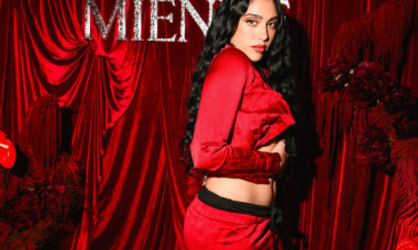 Rochie total transparentă care nu a ascuns nimic și o sticlă de șampanie în mână. Fiica Madonnei, încredere fără limite în ea însăși