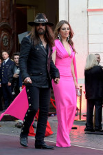 Elizabeth Hurley și Billy Ray Cyrus/ Profimedia