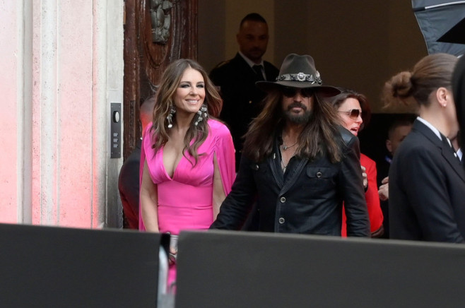 Elizabeth Hurley și Billy Ray Cyrus/ Profimedia