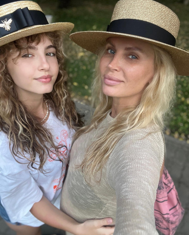 andreea banica si fiica ei (2)