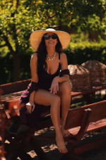 lili sandu in costum de baie (2)