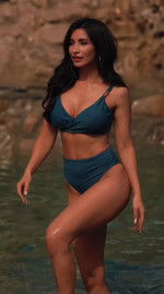 lili sandu in costum de baie (9)