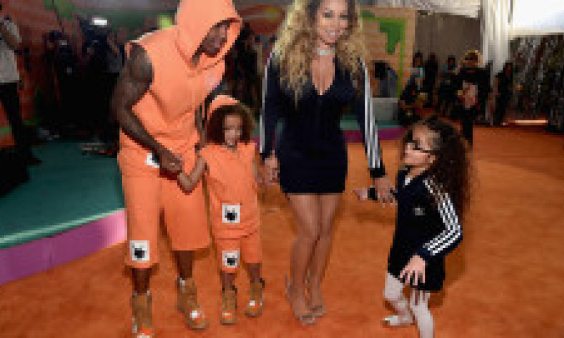Gemenii adolescenți ai celebrei Mariah Carey dezvăluie cum este, de fapt, Nick Cannon ca tată. Actorul are 12 copii