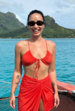 demi lovato in luna de miere (5)