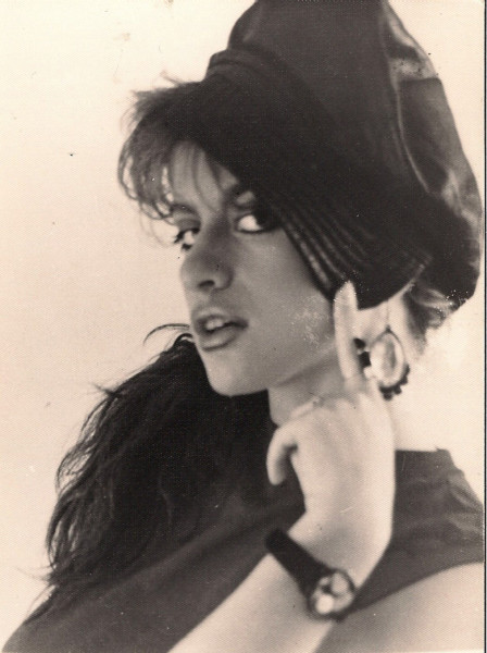 loredana groza tanara