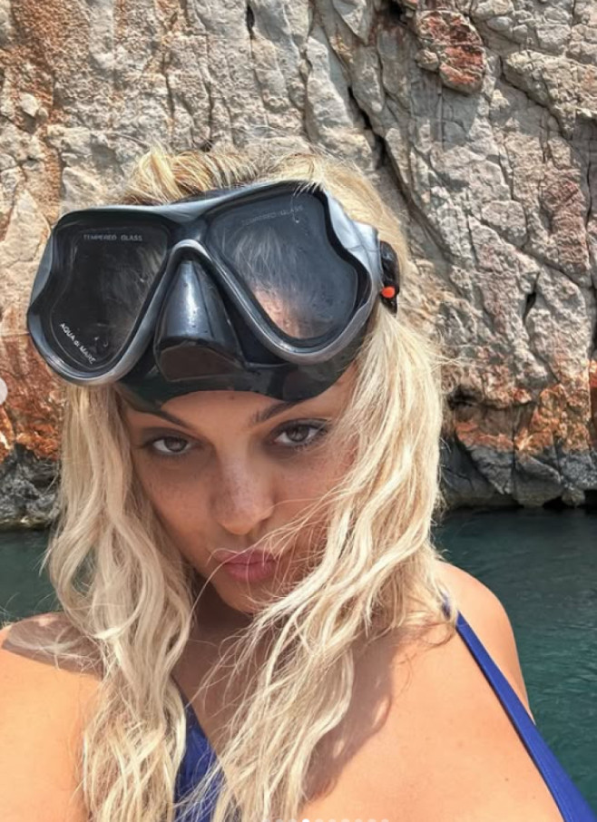 bebe rexha (5)