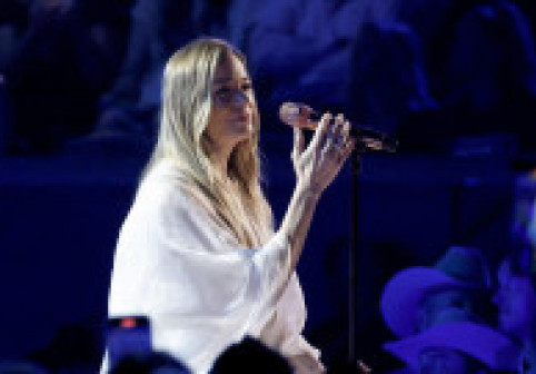 LeAnn Rimes, moment jenant pe scenă. Și-a pierdut dinții în mijlocul concertului și a fugit în culise