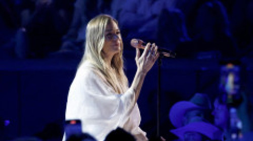 LeAnn Rimes, moment jenant pe scenă. Și-a pierdut dinții în mijlocul concertului și a fugit în culise